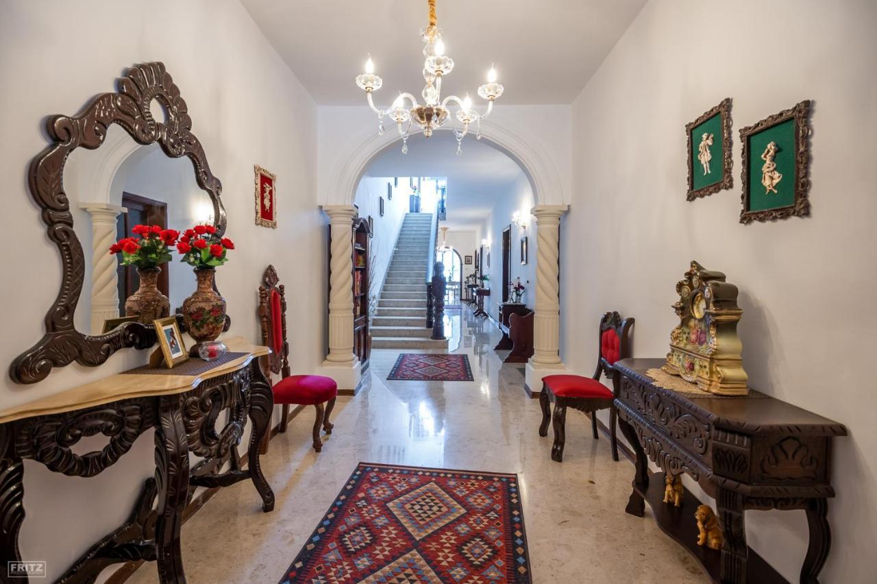 Close To Airport, Double Bedroom, Sofa-Bed, Private Bathroom For Adults And Children Aged 10 And Over Only Gudja Exteriér fotografie